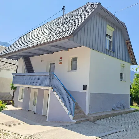 Rupnik 아파트 보베츠